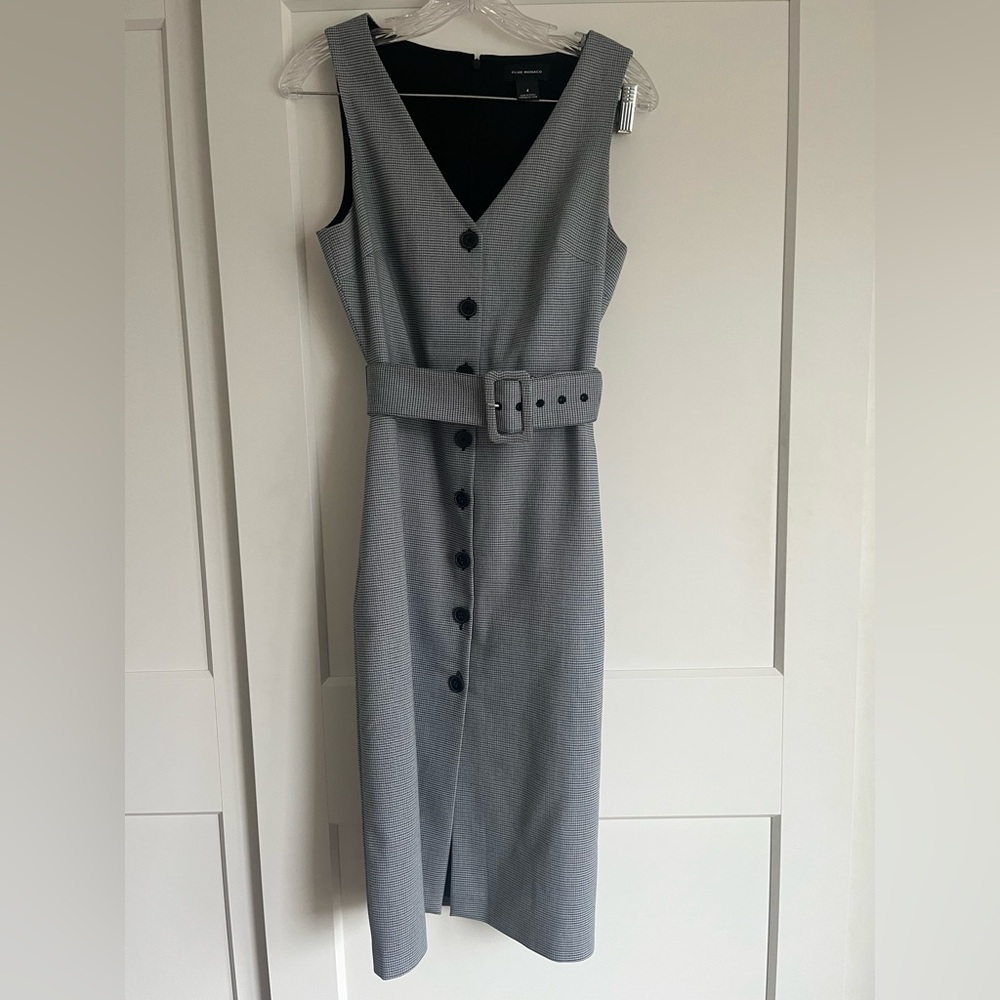 Sleeveless V-Neck Belted Front Midi Dress